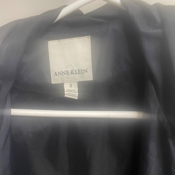 Light jacket - Picture 2 of 5